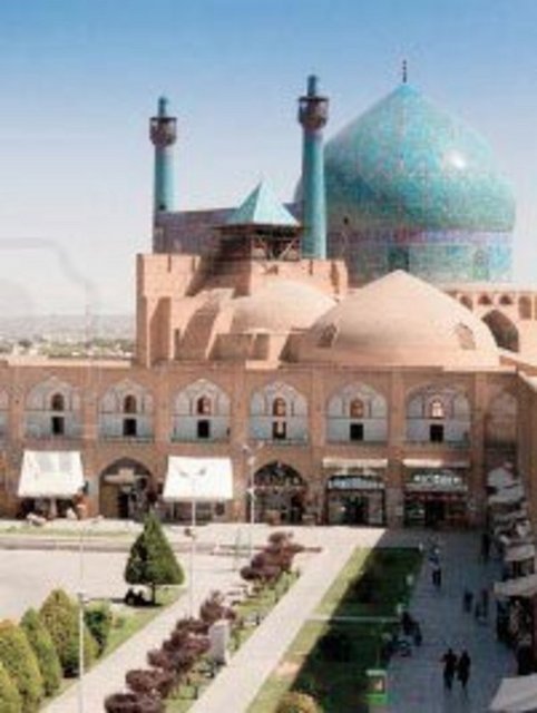 Şeyh Lütfullah Camii / İsfahan/İran / Şah Abbas döneminde yapılan İran'ın İsfahan kentindeki caminin inşaatı 1603'te başlamış, 1618'de bitirilmiş. Mimarı Şaykh-i Baha-i olan cami, Safavi mimarisinin en iyi örneklerinden kabul ediliyor.  -