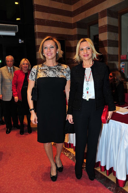 REVNA DEMİRÖREN, ZEYNEP TEMELLİ
