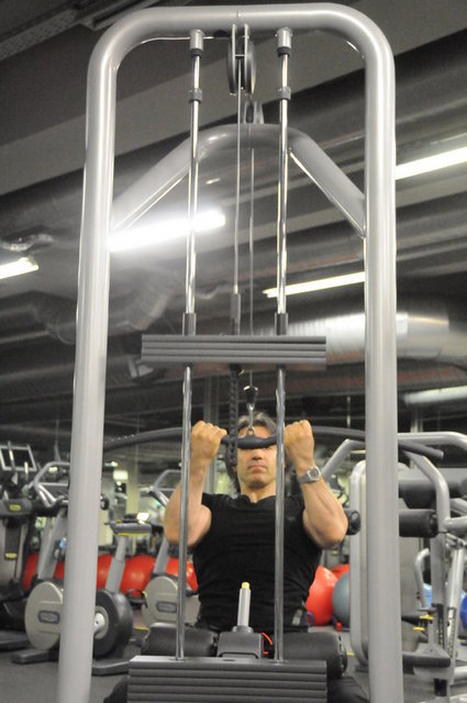 Lat Mach  -  -  - Belirtilen rahatsızlıklarda Lat Mach kapalı ve ters tutuşla çalışılması önerilir.   -