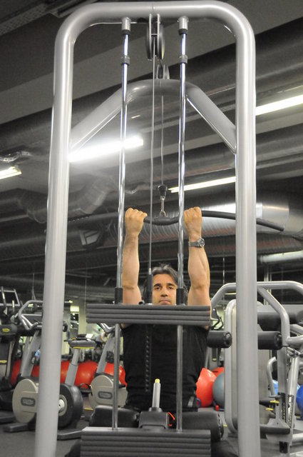 Lat Mach  -  -  - Belirtilen rahatsızlıklarda Lat Mach kapalı ve ters tutuşla çalışılması önerilir.   -