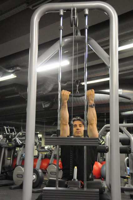 Lat Mach  -  -  - Belirtilen rahatsızlıklarda Lat Mach kapalı ve ters tutuşla çalışılması önerilir.   -