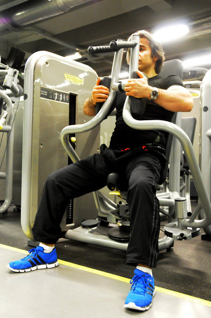 Kareleri takip ederek hareketin tüm aşamalarını görebilirsiniz.