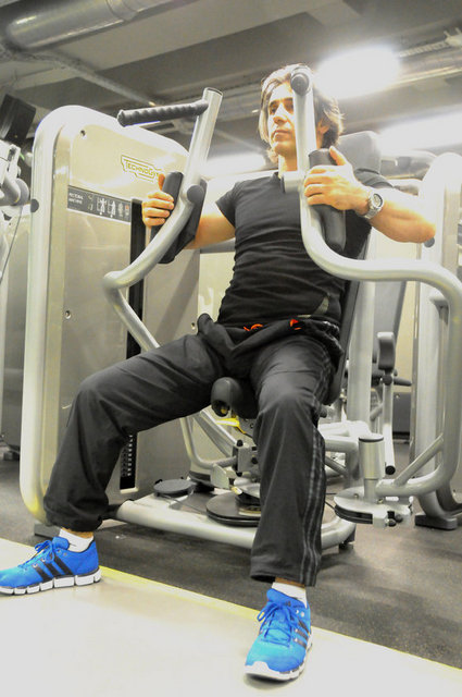 Kareleri takip ederek hareketin tüm aşamalarını görebilirsiniz.