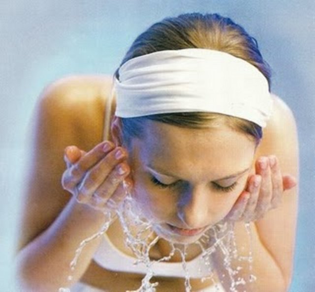 Havlunuzu ve yastık kılıfınızı sık sık değiştirip, temiz tutun