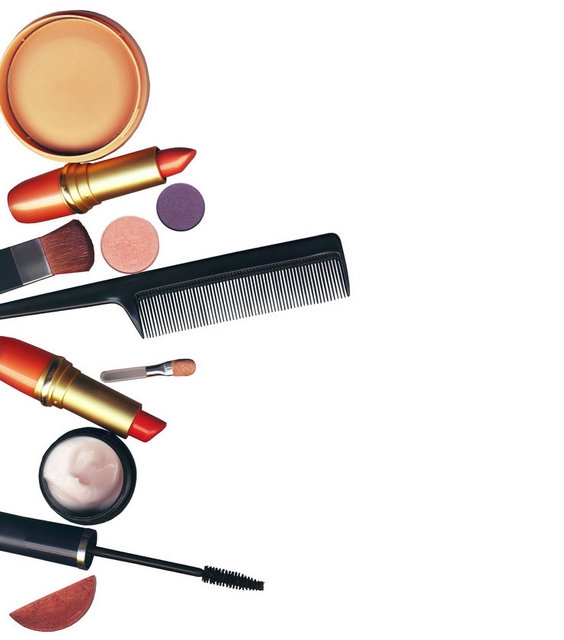 İyi bir cilde sahip olmanın en önemli etkisi, cildi temiz tutmak ve bakımını ihmal etmemek. Bunun için gece makyajla yatmaktan kaçının. Günde iki kez sabah ve gece yatarken olmak üzere bakım yapmayı ihmal etmeyin.