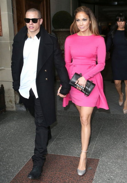 JENNIFER LOPEZ, CASPER SMART