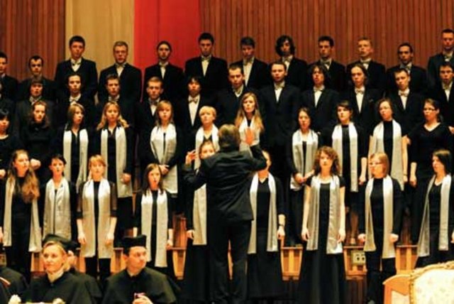 30 Kasım Cuma, Cemal Reşit Rey Konser Salonu'nda; saat 20.00'de, Mimar Sinan Güzel Sanatlar Üniversitesi Devlet Konservatuarı Camerata Saygun Oda Orkestrası ve Fryderyk Chopin Üniversitesi. Giriş: 35, 13 TL. Tel: (212 232 98