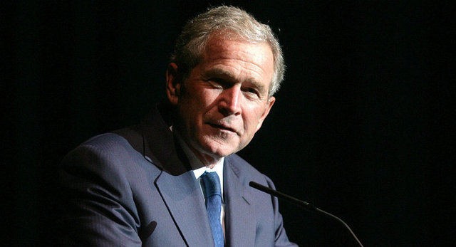 GEORGE W. BUSH  -  - 'Borç yiğidin kamçısıdır' sözünü ABD ekonomisine uyarladı ve borçluluk oranı patladı. -  -