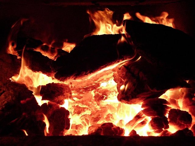 1978 yılında  Türkiye'de yılda 14 milyon ton tezeğin yakıt olarak kullanıldığı açıklandı