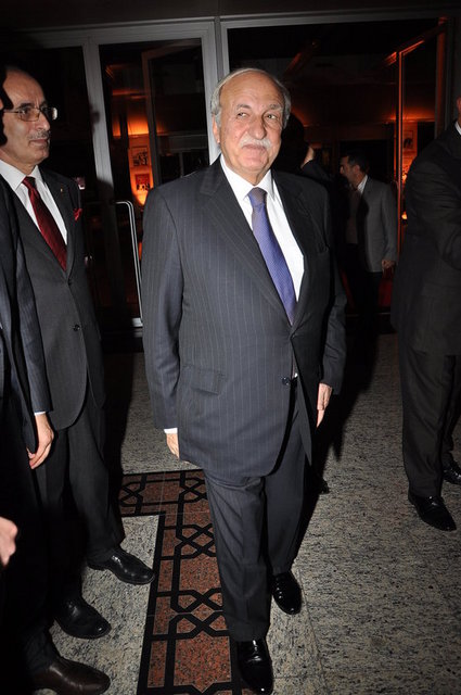 HÜSNÜ ÖZYEĞİN 