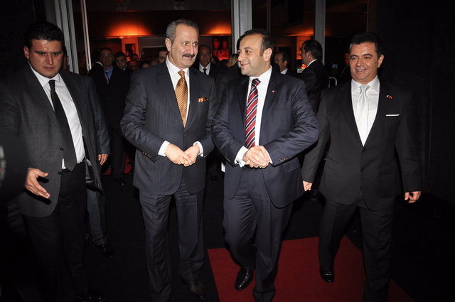 ZAFER ÇAĞLAYAN, EGEMEN BAĞIŞ, HAKAN ATEŞ