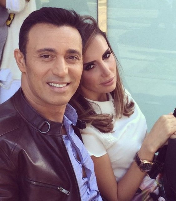 Kobal'a, Kenan İmirzalioğlu ile ne zaman evleneceği sorulunca, 5 saniyede 10 kere teşekkür etti.