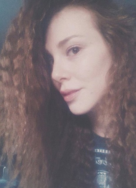 Oldukça farklı görünen Gürel estetik iddiaları için"Sadece zayıfladım. Estetik yok" diyerek yalanladı. (Vatan)