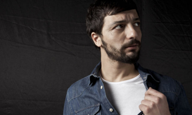 8 Aralık Cumartesi, Matine 216'da; saat 20.30'da, Mehmet Erdem. Giriş: 50, 34 TL. Tel: (216 355 77 91)