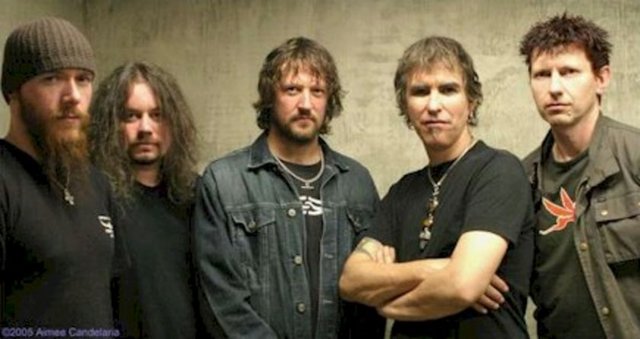 7 Aralık Cuma, Ankara Jolly Joker'de; saat 22.00'de, Efsanevi kariyeriyle, folk / post-punk akımının temel taşlarından olan kült grup New Model Army. Tel: (312 424 11 11)