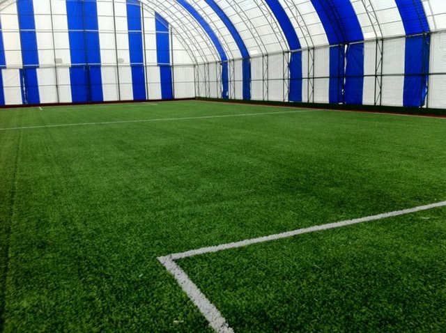 İstinye Spor Tesisleri / Sarıyer  - Tel: (212 323 64 18)