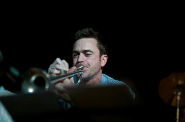 8 Aralık Cumartesi, Borusan Müzik Evi'nde; saat 21.30'da, 123 + Gunnar Halle. Giriş: 38, 20 TL. Tel: (212 336 32 71) -