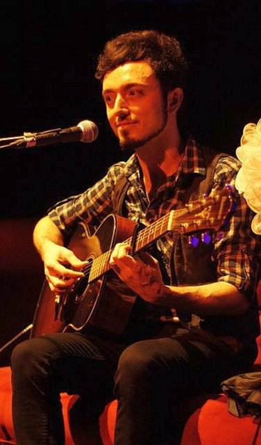 7 Aralık Cuma, Beyoğlu Hayal Kahvesi'nde; saat 22.30'da, Mabel Matiz. Giriş: 28 TL. Tel: (212 244 25 58)