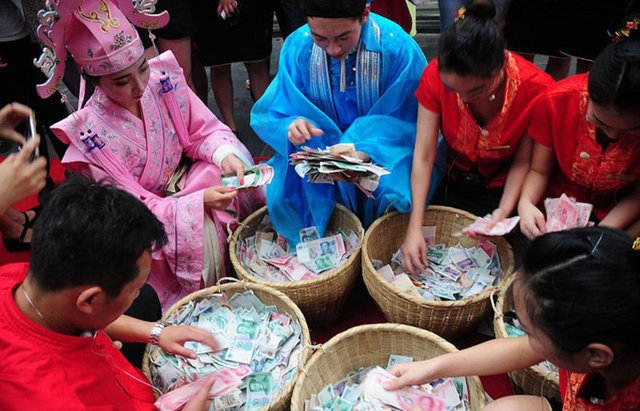 İşte turistlerin bile şaşırdığı o görüntüler...