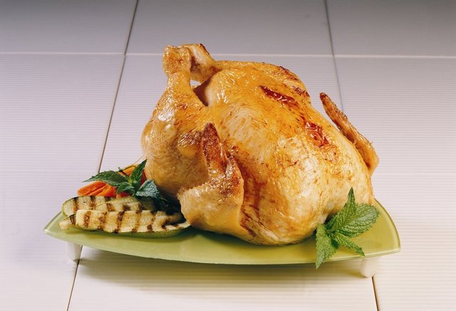 Tavuk (ızgara) 100 gr - 132 cal - Tavuk göğsü(haşlanmış) - 100 gr - 150 cal