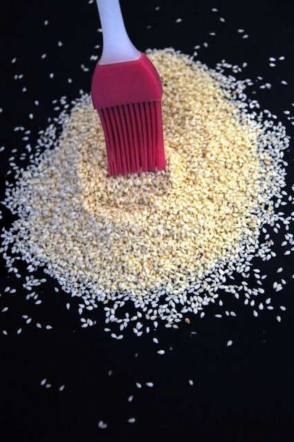 Susam 100 gr- 589 cal