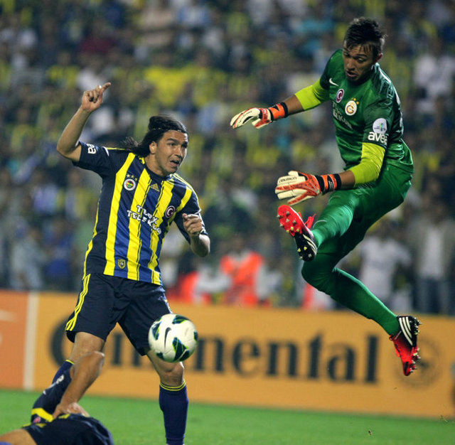 - Bi de cuma gunu derbi mi olurmus? Alismistik pazartesi gunleri acilari tazeyken dalga gecmeye..