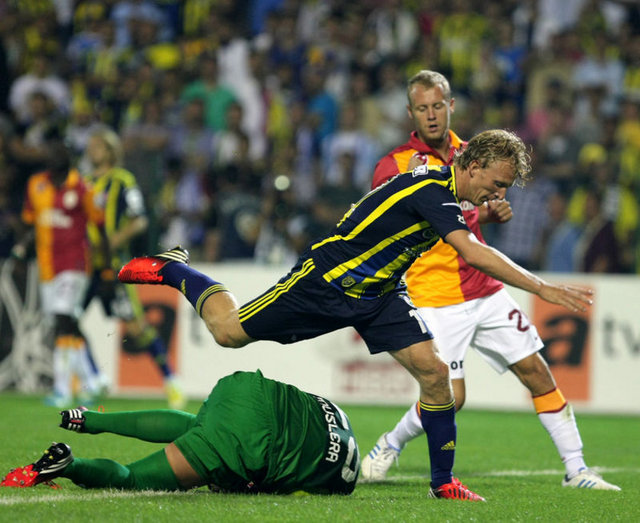 - - Fenerbahçe galibiyeti görmek isteyen Gs' liler Rüya yazarak 1907′ ye göndersinler. Galibiyeti rüyalarında görsünler. -  -