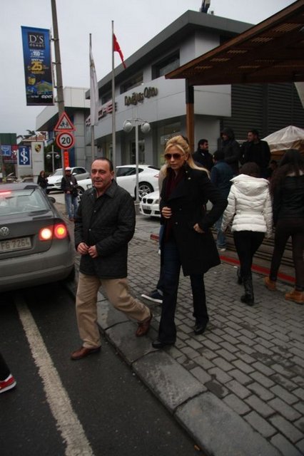 ARZU - ÖMER SABANCI