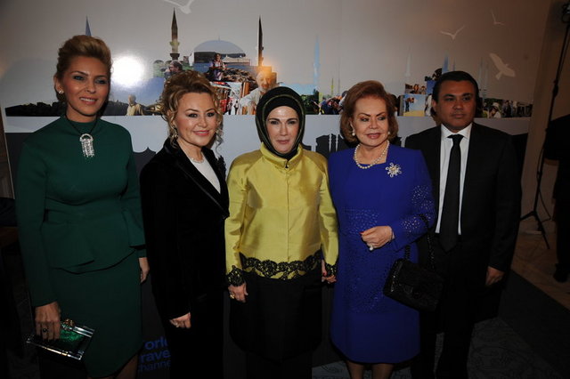 ARZU SABANCI, DEMET SABANCI ÇETİNDOĞAN, EMİNE ERDOĞAN, ÖZCAN SABANCI, CENGİZ ÇETİNDOĞAN 