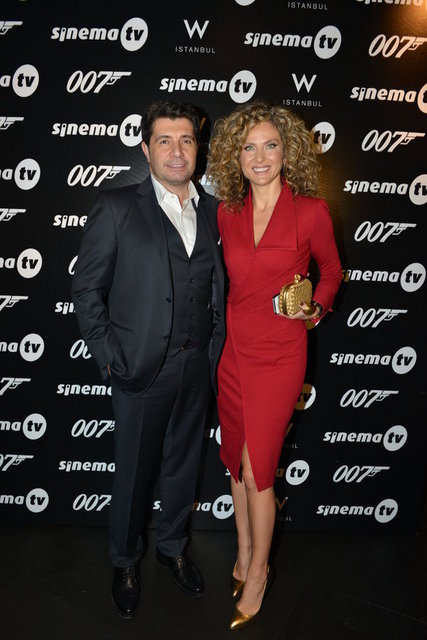 ZİYA - ESRA OFLAZ