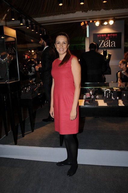 ÖZLEM GÜSAR 