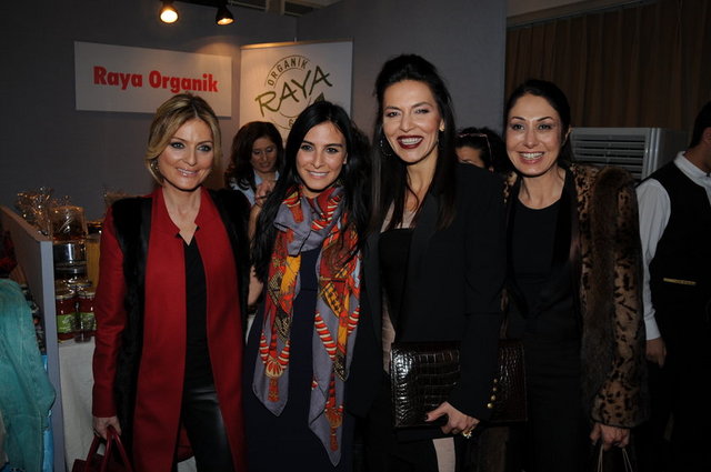 AYŞEGÜL TOPLUSOY, NESLİŞAH ALKOÇLAR, SİTARE AKDİLEK, REYHAN GÜLMAN 