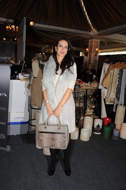 LARA TÜRKER