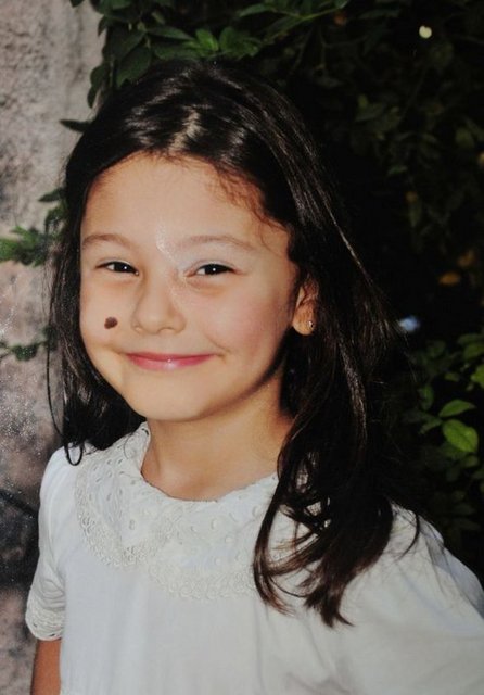 Selmanoğlu çiftinin sevinci, 2004 yılında, çocukları Melike'nin dünyaya gelmesiyle perçinlendi. 2011 yılı Temmuz ayında, minik Melike'nin, bacağını kreşteki salıncağa çarpması, Selmanoğlu Ailesi için hüzünlü ve zor bir yaşamın başlamasına neden oldu.