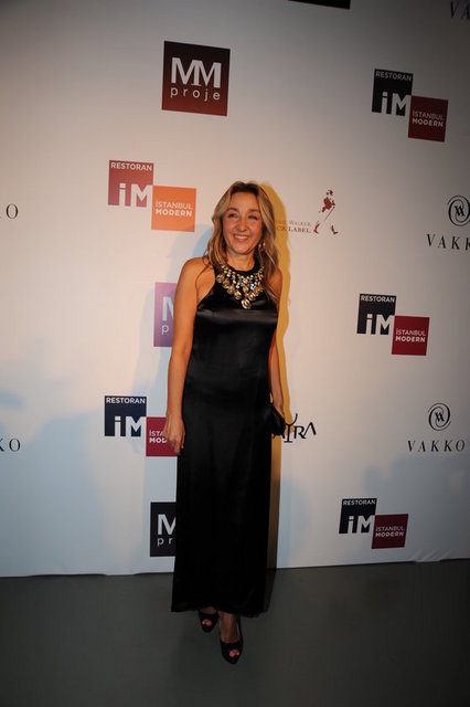 ESRA EKMEKÇİ 