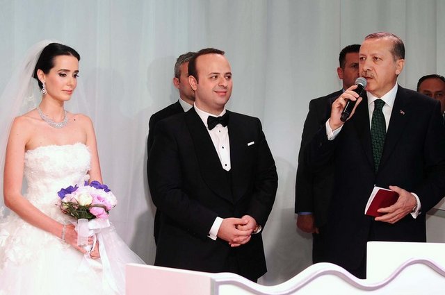 SAFFET - ÖZLEM ULUSOY
