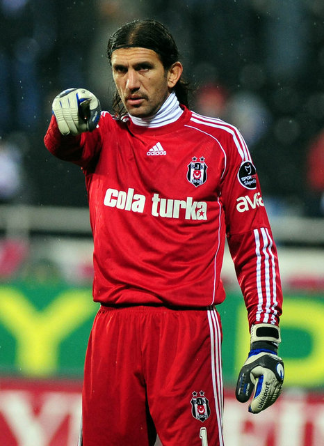 Milli yıldız futbola veda etti...