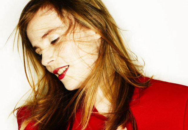 29 Aralık Cumartesi, Pera Müzesi Oditoryumu'nda; saat 14.00'te, Alain Resnais'in yönettiği, Sabine Azéma, Isabelle Carré ve Laura Morante'nin rol aldığı, 2006 yılı, Fransız yapımı, "Kalpler". Tel: (212 334 99 00)