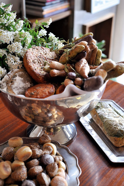 Kepekli ekmek bağırsakları çalıştırma özelliğinden dolayı, Bağırsak kanserine yakalanma ihtimalini yüzde 50 oranında azaltır. -