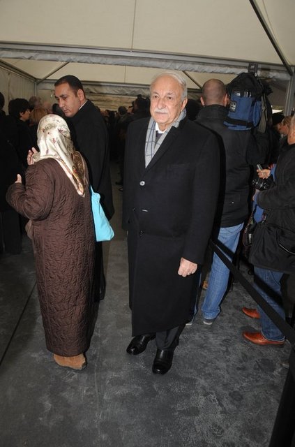 HÜSNÜ ÖZYEĞİN 