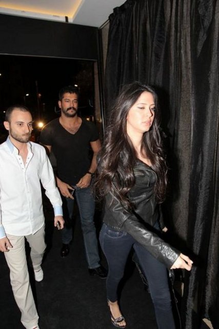 BURAK ÖZÇİVİT - CEYLAN ÇAPA
