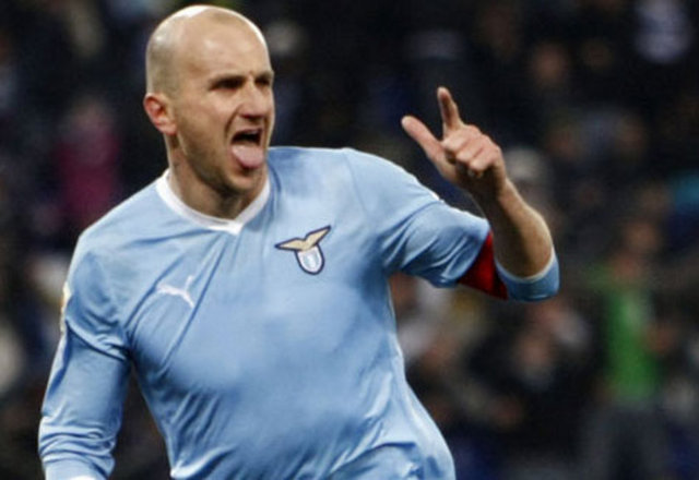Inter, Lazio'nun 35 yaşındaki golcüsü Tommaso Rocchi'yi transfer etti