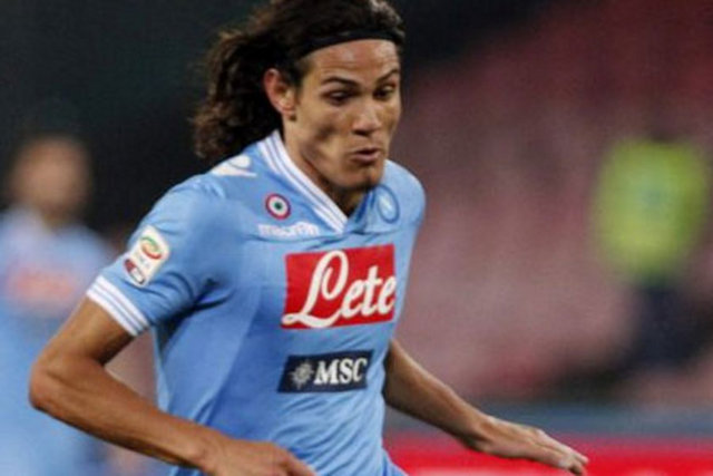 Manchester City'de Roberto Mancini'nin yardımcılarından Angelo Gregucci, Napoli'nin yıldızı Edinson Cavani ile ilgilendiklerini açıkladı.