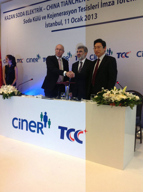Ciner Grubu Yönetim Kurulu Başkanı Turgay Ciner,  imza töreninde yaptığı konuşmada dünyanın en büyük soda üreticisi şirket olmanın gururunu yaşadıklarını söyledi.
