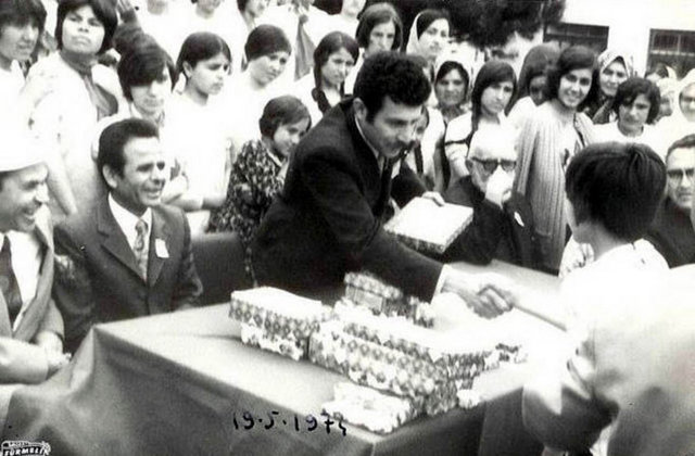 Eski İçişleri Bakanı Muammer Güler, 40 yıl önce 1 Aralık 1973'te Kaymakamlık görevine başladığım Denizli Çal İlçesi'ni ziyaret etmesi nedeniyle takipçileri ile o günlere ait fotoğrafları paylaştı