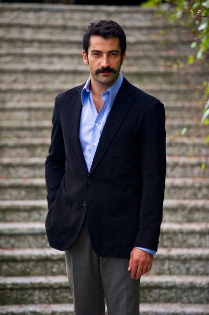 Kenan İmirzalıoğlu - Yakışıklı.