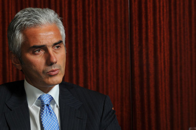 Haluk Dinçer-1995 yılında Sabancı Holding'e katıldı, 2004'te perakende grup başkanı oldu. 2011'de sigorta bölümü de kendisine bağlandı.