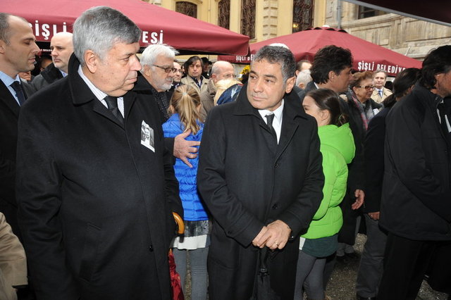 TURGAY ARTAM, İSMAİL ÜNAL