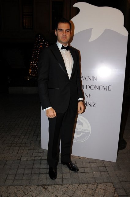 TURGUT KONUKOĞLU 