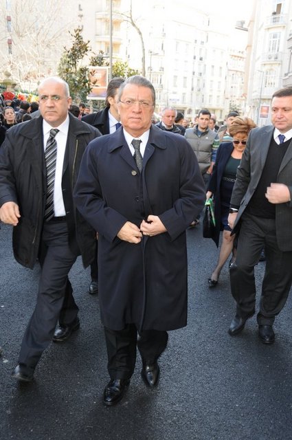 MESUT YILMAZ